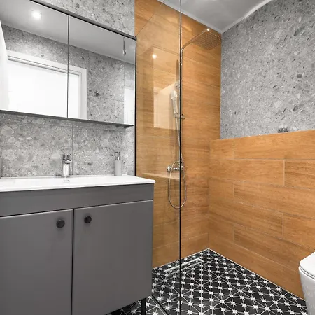 Avenue & Apartments, Nilie Hospitality Mgmt *