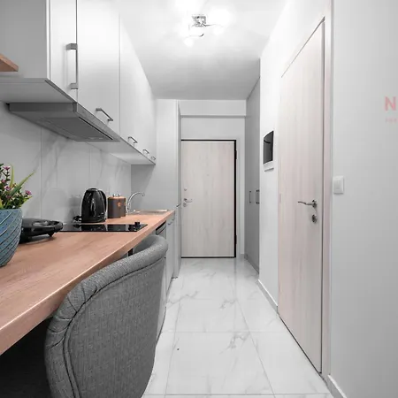 Apartment Avenue & Apartments, Nilie Hospitality Mgmt *